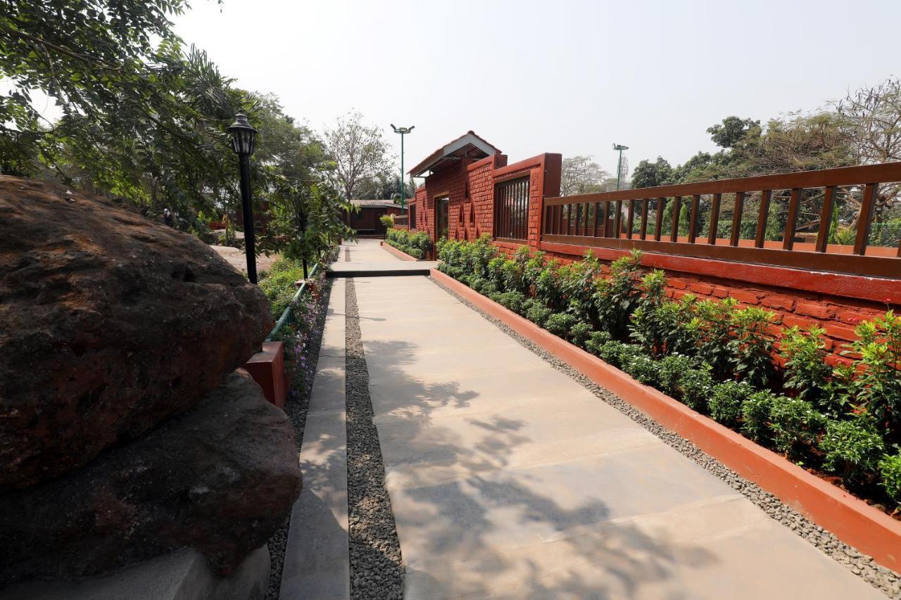Pali Village Resort Mira-Bhayandar Bagian luar foto